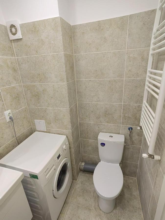 Apartmán Militari Luxury Flat Roşu Exteriér fotografie